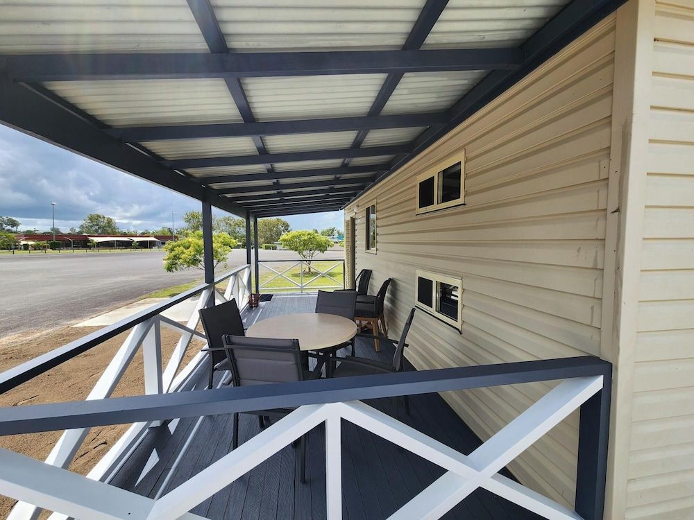 BIG4 Casino Holiday Park Standard 2 Bedroom Cabin 5