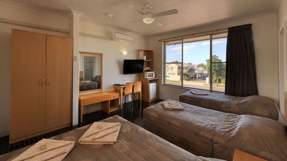 Gunnedah Motor Inn Family Room - Non Smoking 3