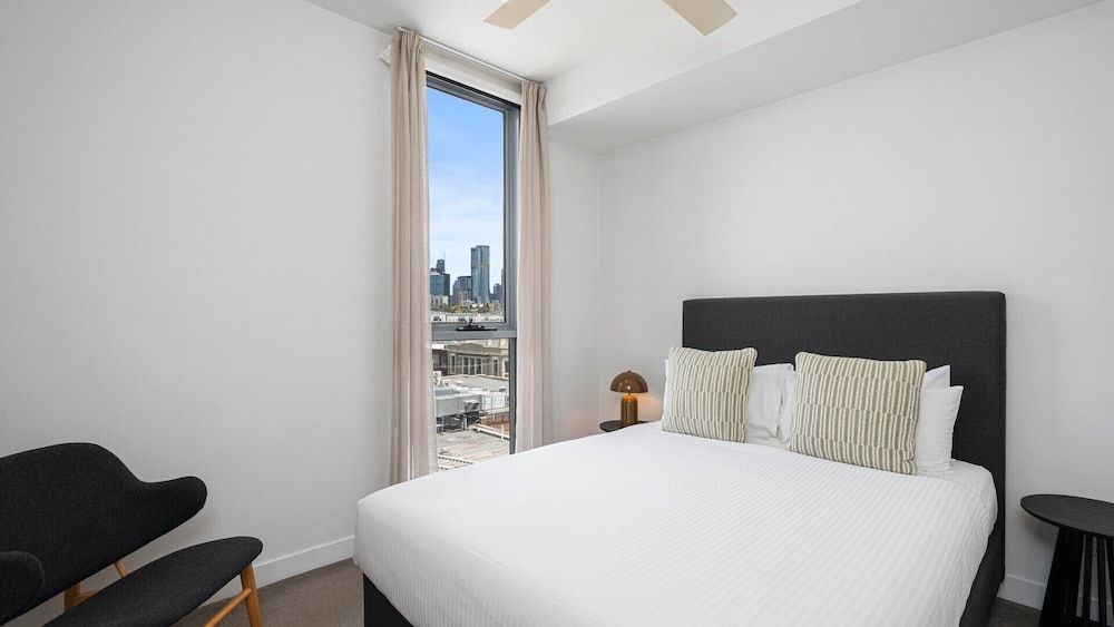 District Fitzroy Two Bedroom Deluxe Apartment City View