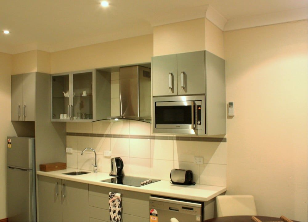 BIG4 Stuart Range Outback Resort Superior 1 Bedroom Queen Apartment 4