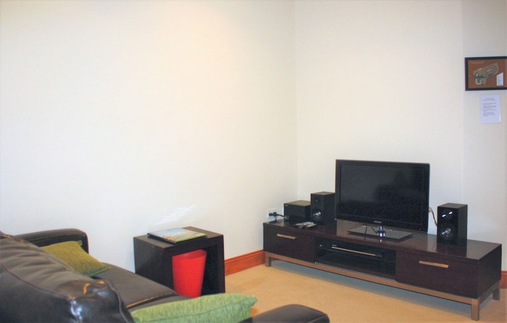 BIG4 Stuart Range Outback Resort Superior 1 Bedroom Queen Apartment 5