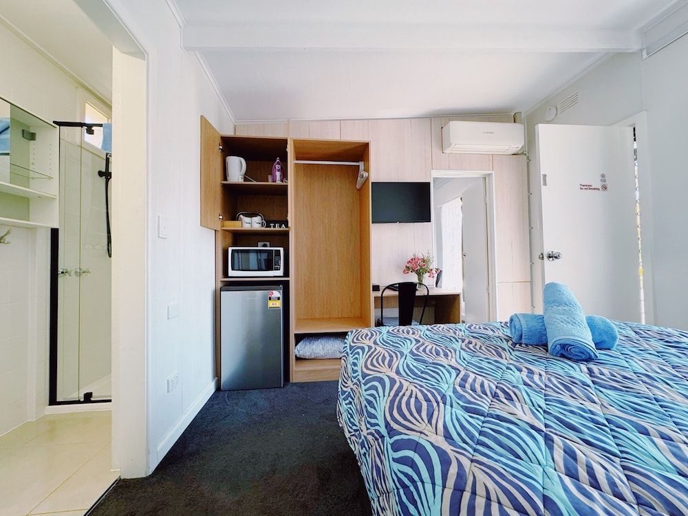 Seymour Motel Family Double Room, Non Smoking 8