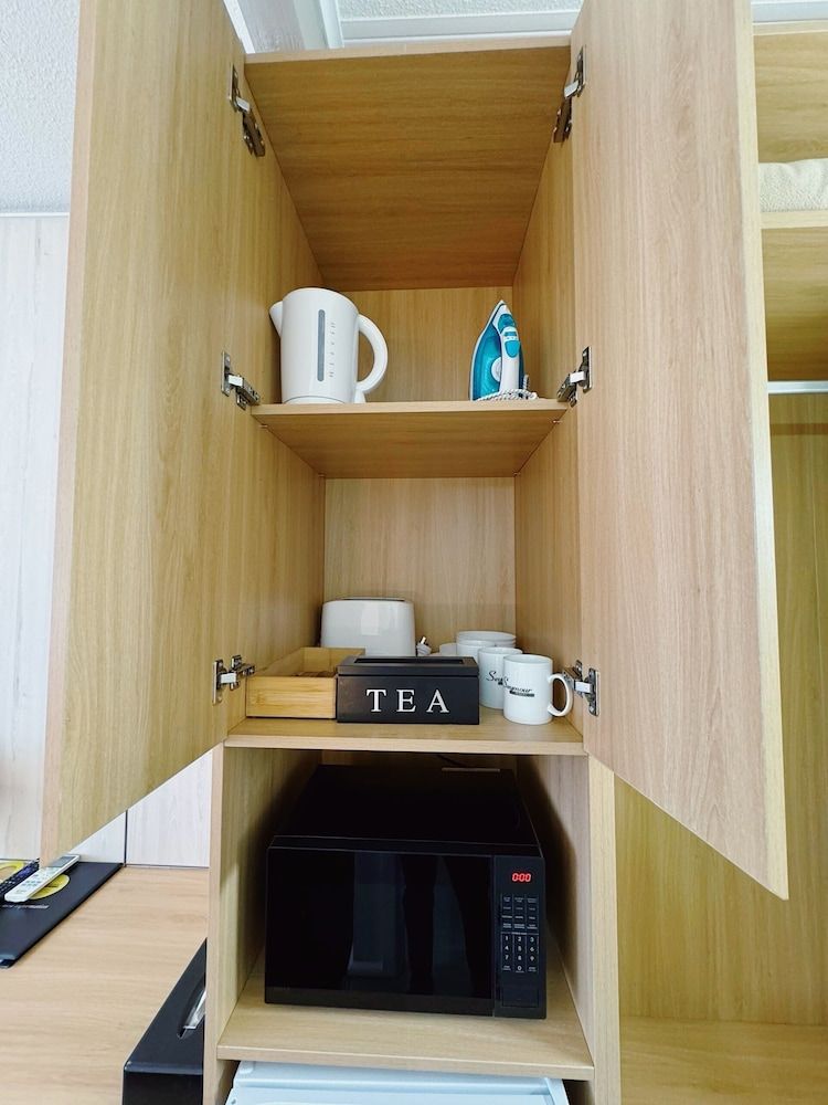 Seymour Motel Standard Triple Room, 1 Bedroom, Non Smoking (Double) 8