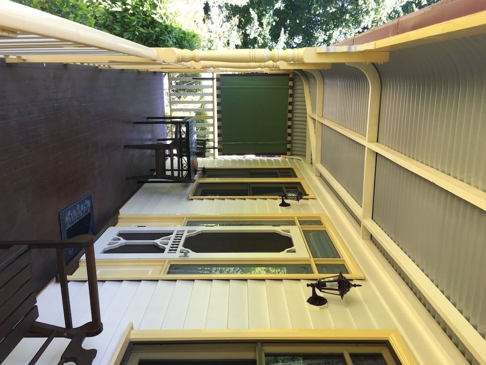 Charnwood Cottages Deluxe Studio, Non Smoking, Kitchen (Savannahs Cottage) 2