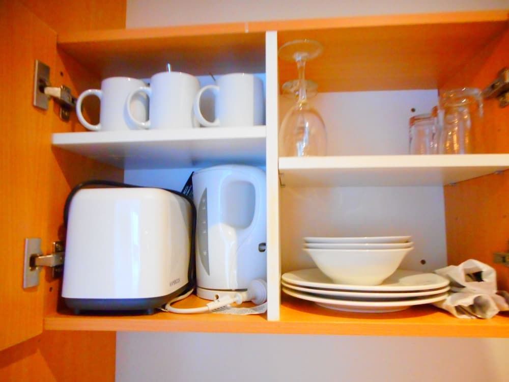 Townhouse Motel Family Room 5