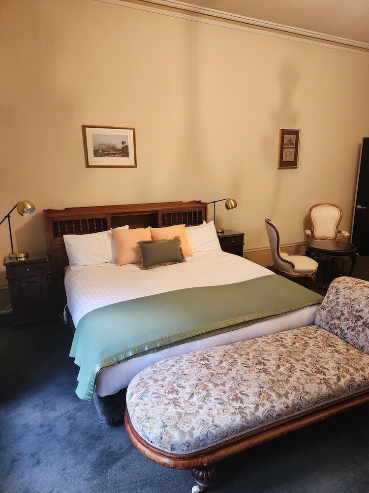 Royal Studio, 1 King Bed