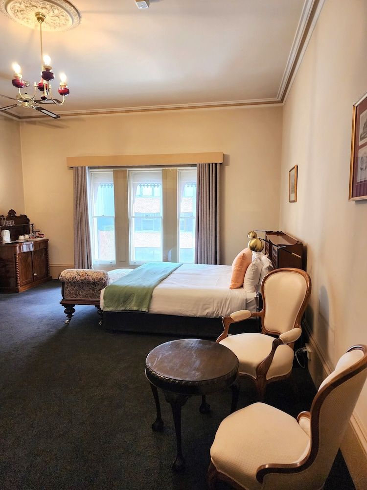 Royal Studio, 1 King Bed