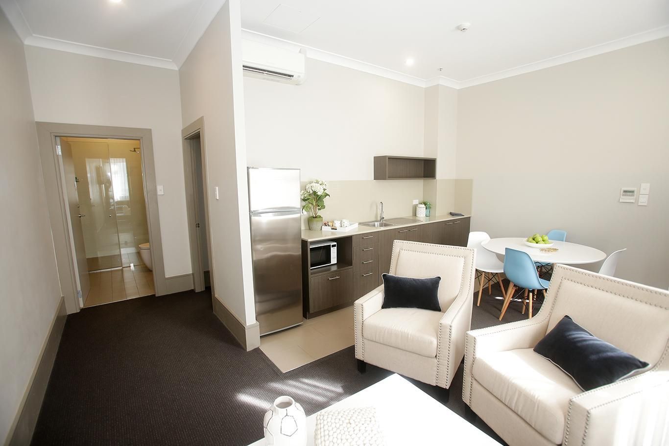 1 Bedroom Suite