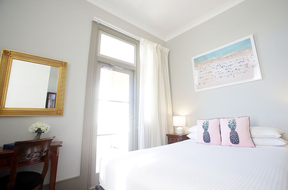 Standard Queen Room with Private Balcony Ocean Views