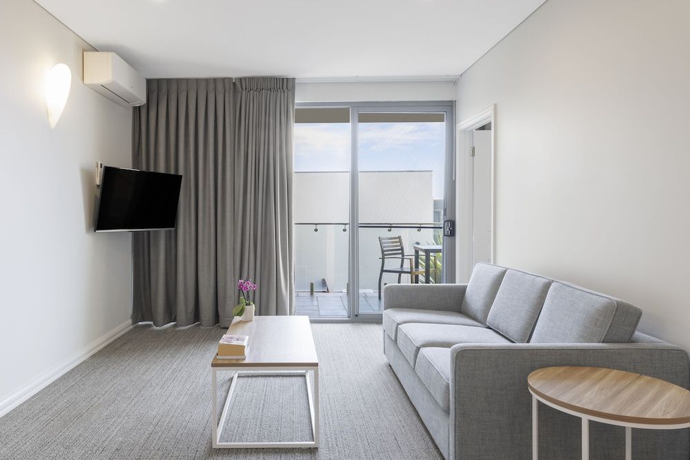 Quest Portland One Bedroom Apartment 8