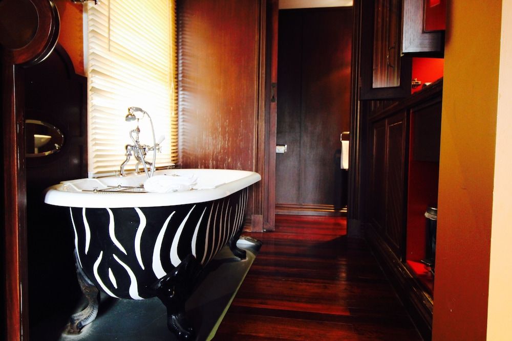 The Manse Last Minute Indulgence 6