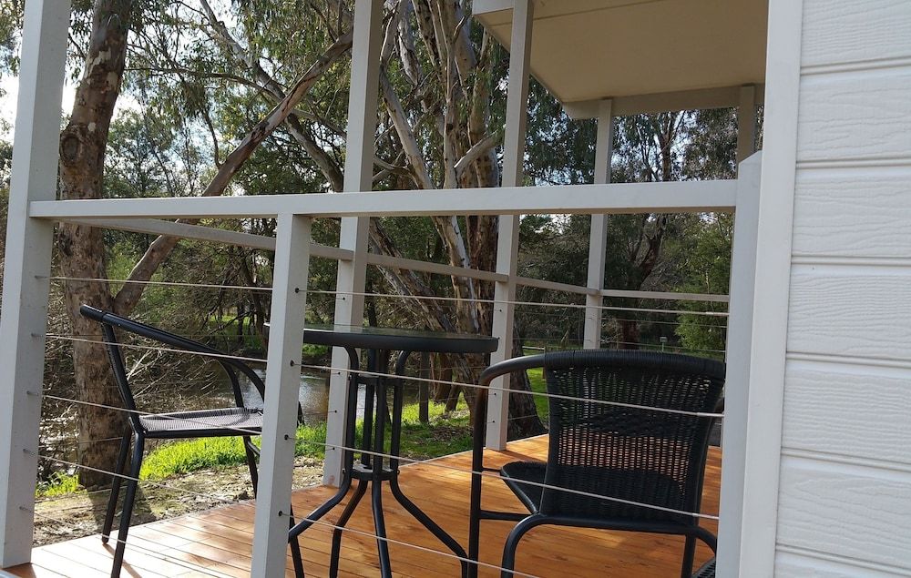 Yea Riverside Caravan Park Two Bedroom Villa 6