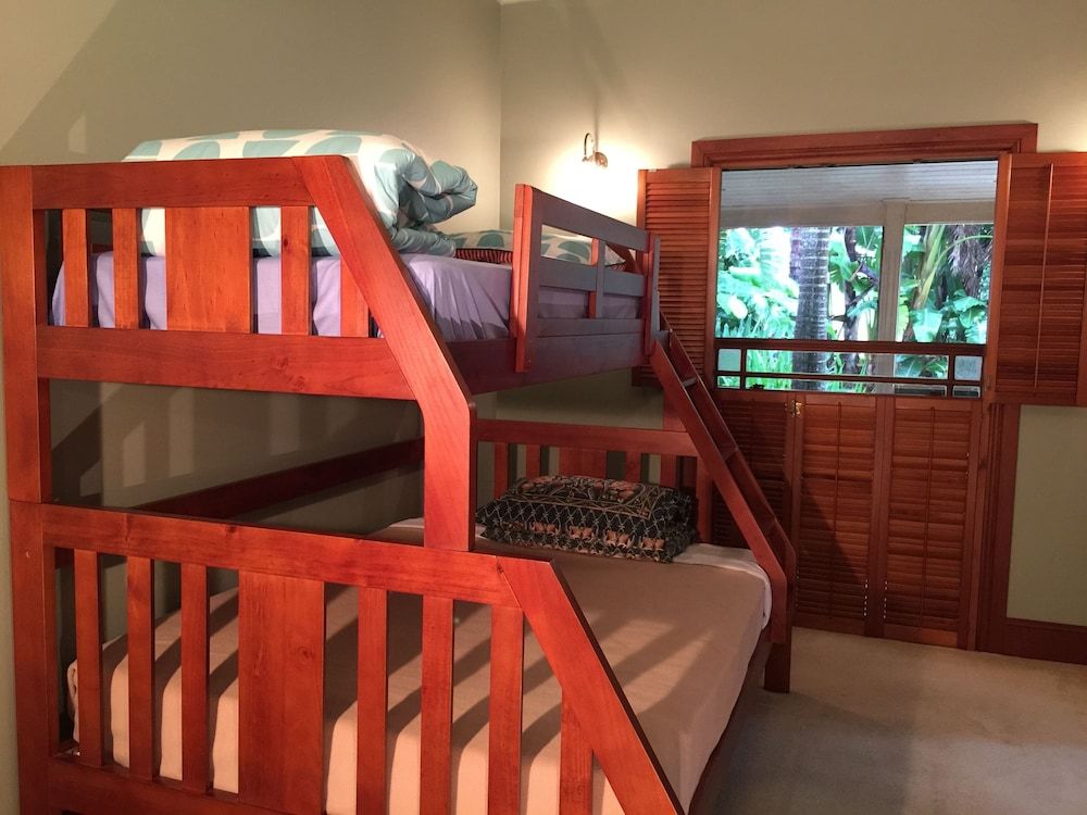 Relaxin Family Suite, 2 Bedrooms, Sauna, Mountain View 5