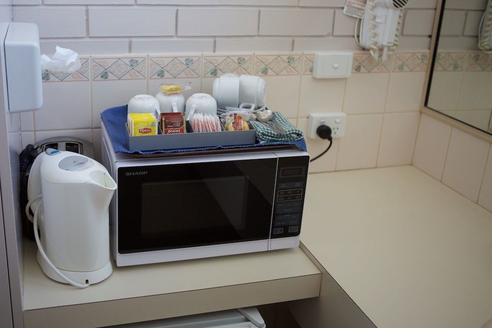 Paddle Wheel Motel Standard Room 3