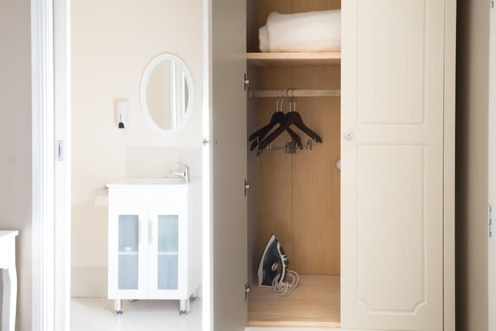 Lily Sands Inn Classic Triple Room 3