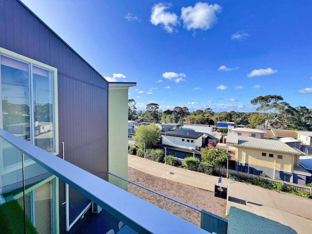 Phillip Island Towers Executive Apartment, 3 Bedrooms, Balcony 10