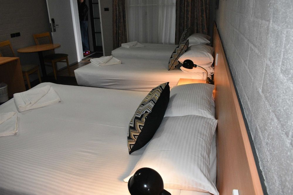 Best Western Coachman's Inn Motel Deluxe Room, 1 Twin Bed, Non Smoking 4