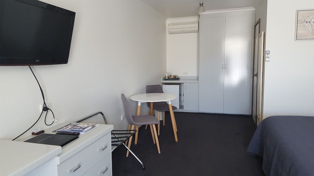 The Heritage Bendigo Executive Room, 1 King Bed 5