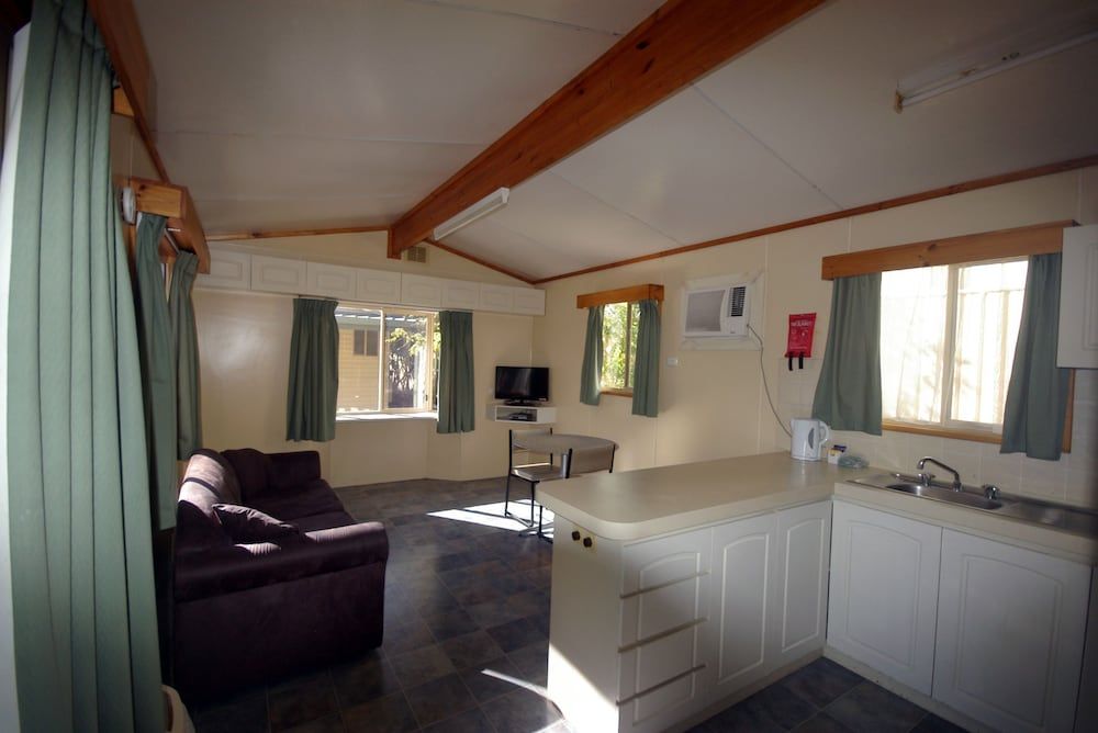 Standard Chalet, 1 Bedroom, Non Smoking, Kitchen