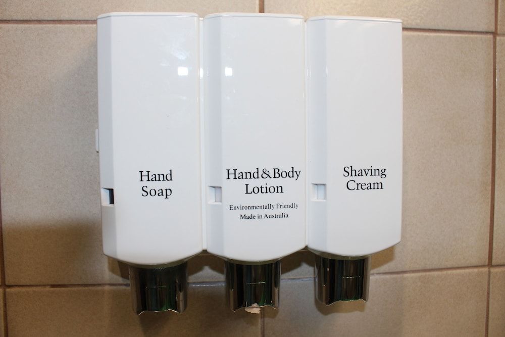 Pavlos Motel Basic Triple Room 2