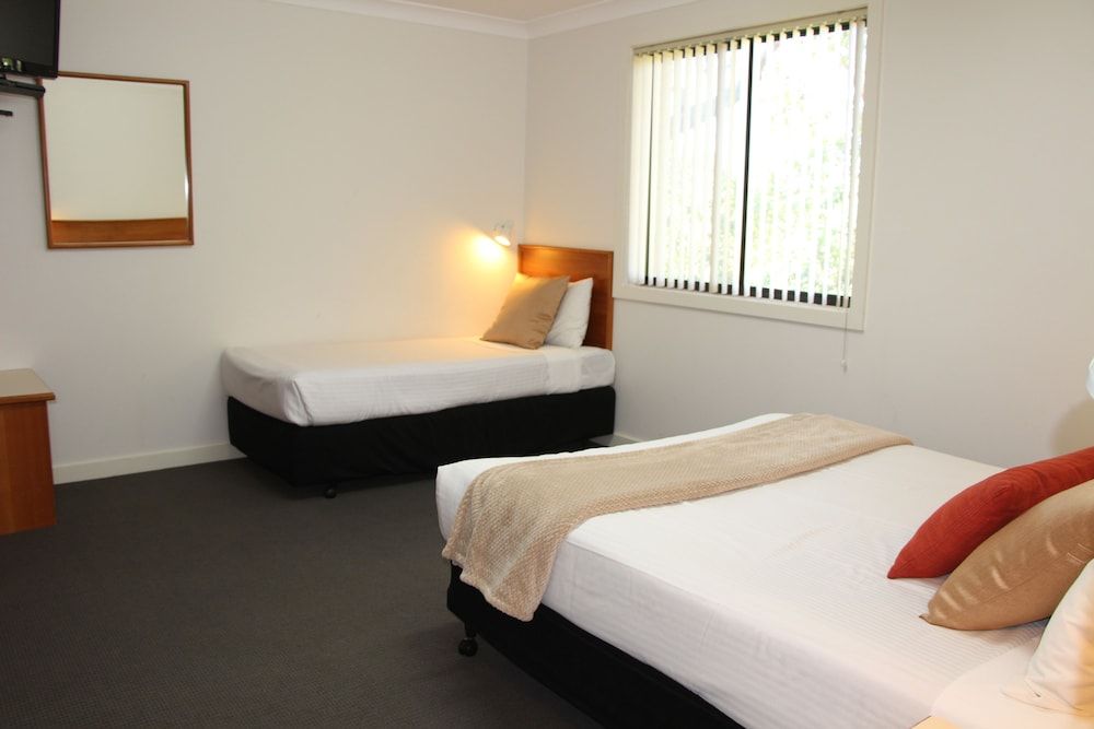Family Suite, 2 Bedrooms, Kitchenette (Upstairs)