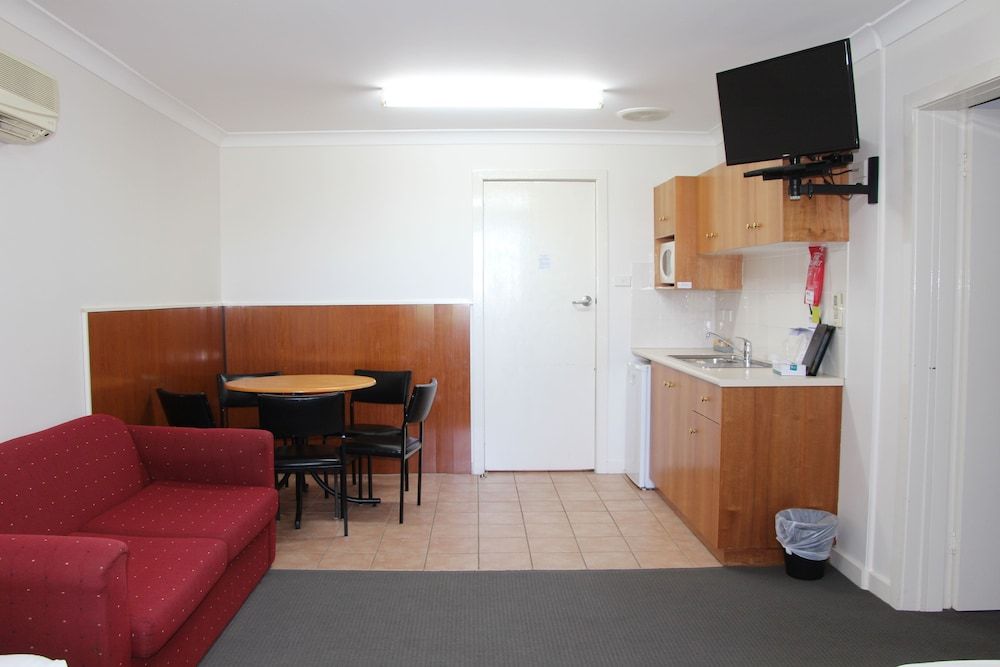 Family Suite, 2 Bedrooms, Kitchenette (Upstairs)