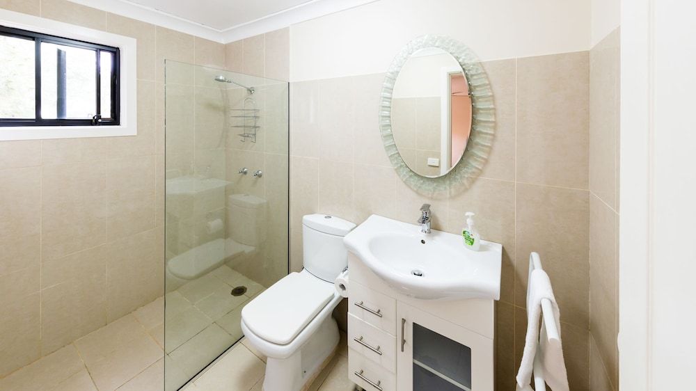 Hillview Farmstay Loft Cottage Two Bedrooms 3