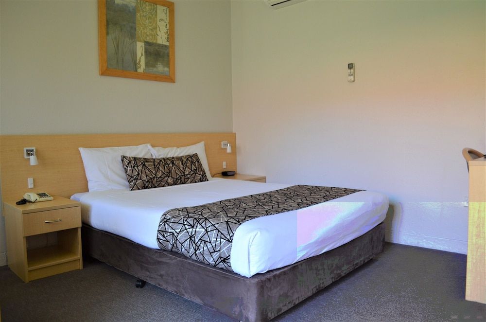 Bathurst Motor Inn Basic Double Room 9