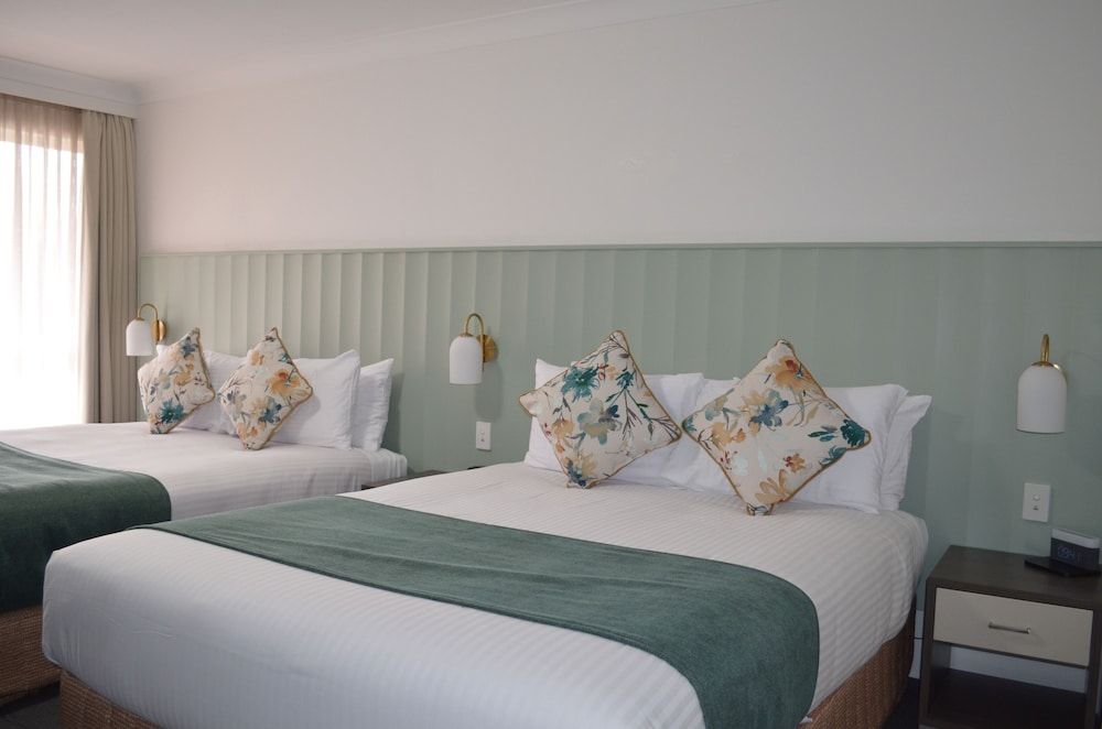 Bathurst Motor Inn Executive Room 2