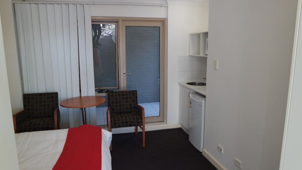 Cityview Studio Accommodation Deluxe Studio Suite 17