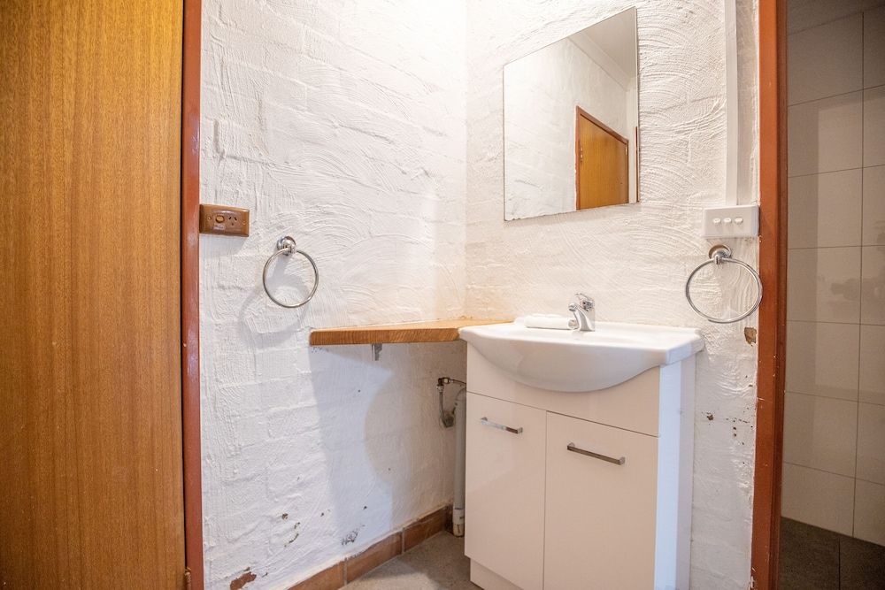 River Lodge Private Dorm Room - Sleeps 5