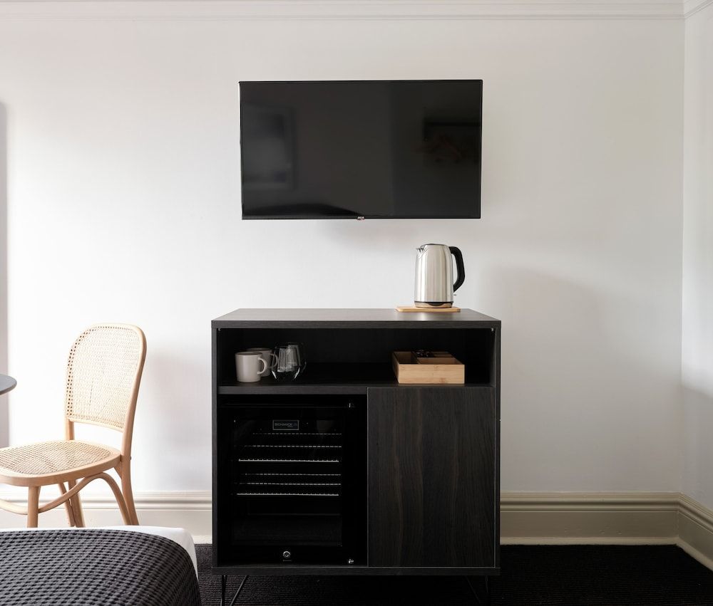 Queen Ensuite Room