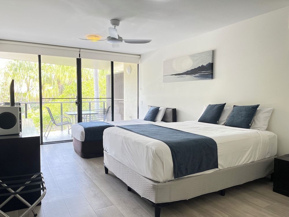 Standard 2 Bedroom Apartment - Kitchen