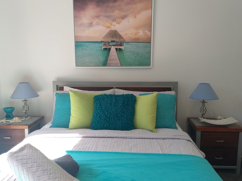 Premium Villa, 2 Bedrooms, Kitchen, Poolside