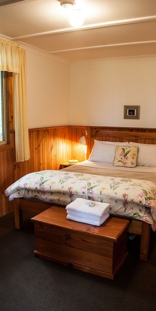 Misty View Cottage - Adults Only
