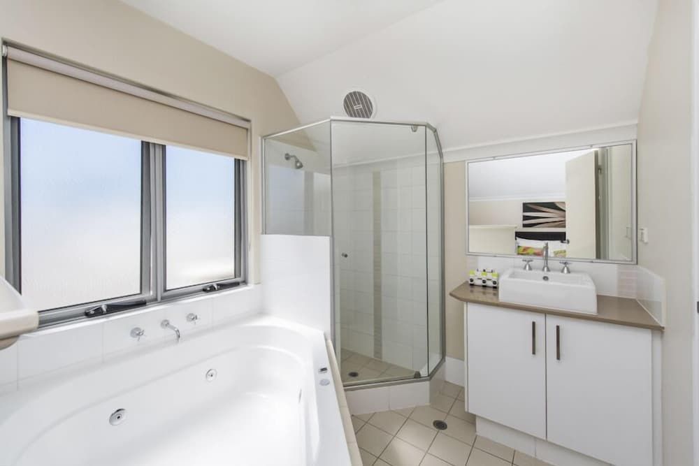 Serenity on the Terrace 2 Bedroom Townhouse 5