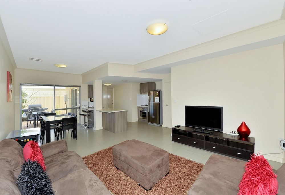 Serenity on the Terrace 4 Bedroom Townhouse 12