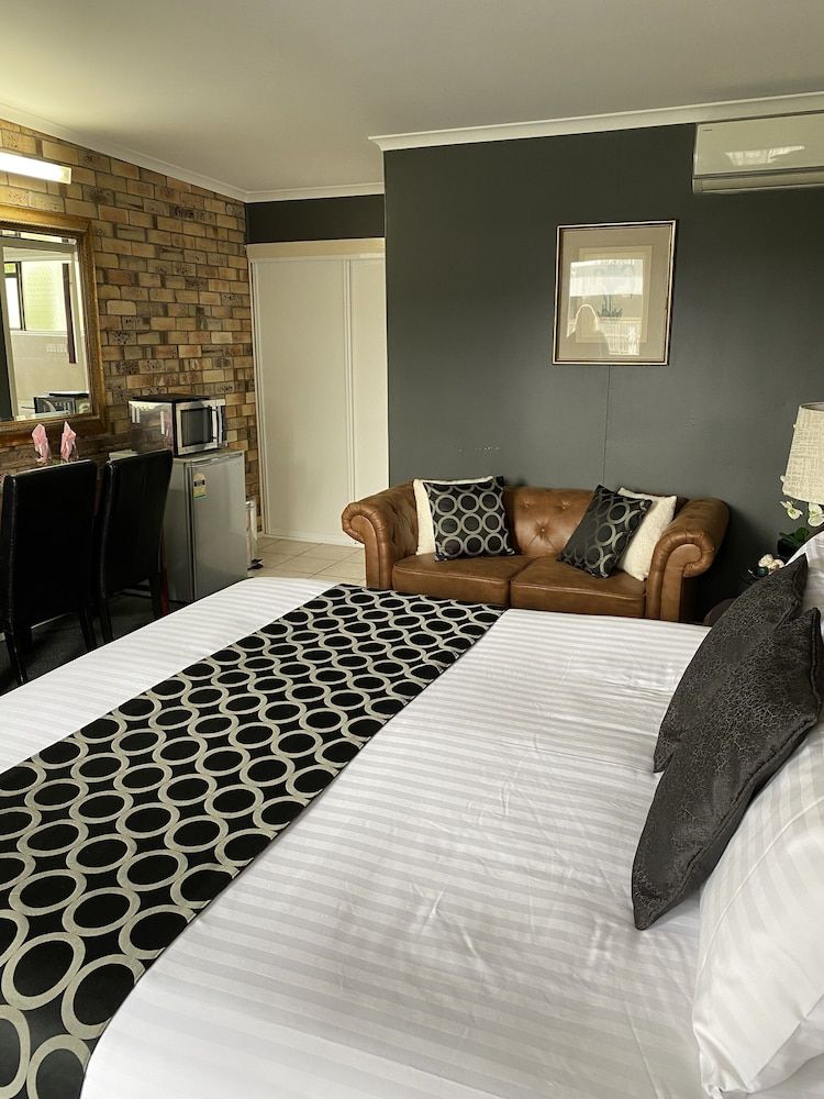 Centre Point Mid City Motor Inn King Superior (Upstairs) 4