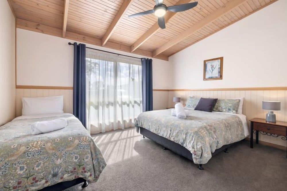 Deluxe Apartment, 2 Bedrooms, Non Smoking, Kitchen (Deluxe Spa Cottage 2)