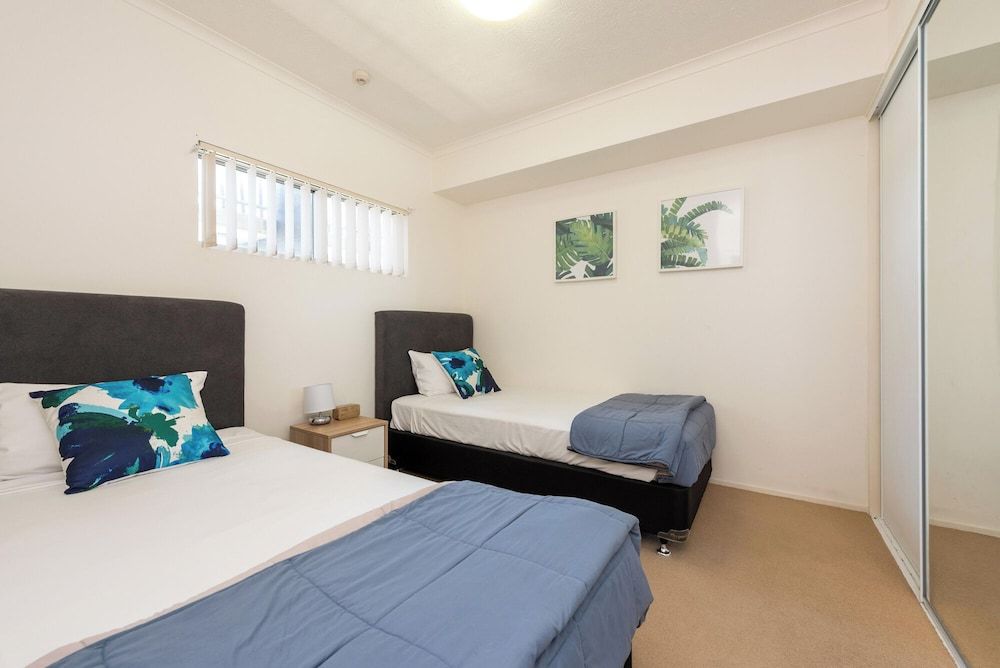 2 Bedroom Partial Ocean View Apartment (Level 2)