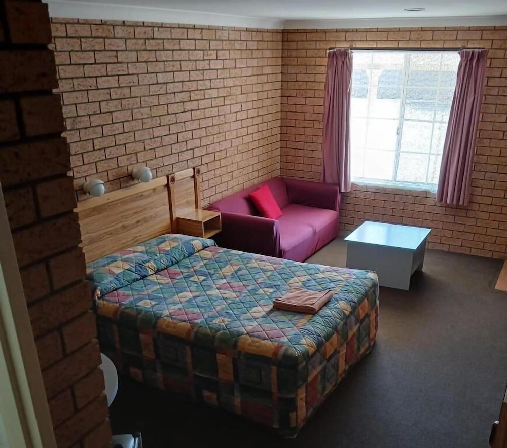 Aaron Inn Motel Deluxe Double Room, 1 Double Bed, Ground Floor
