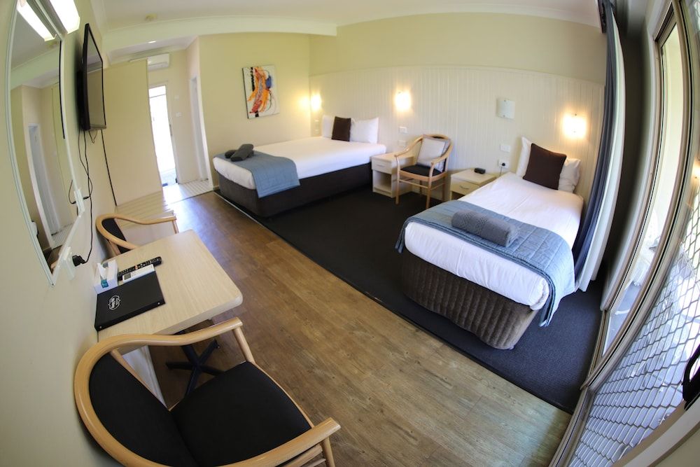 Twin Room (Not Pet Friendly)