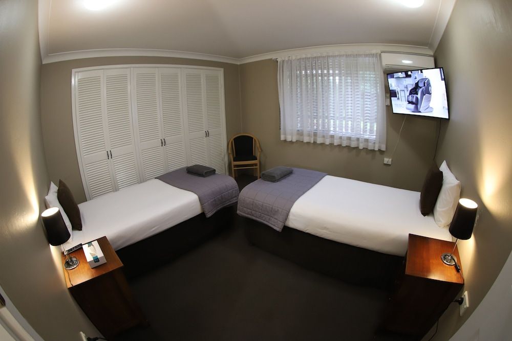 Family Apartment, 3 Bedrooms (Not Pet Friendly)