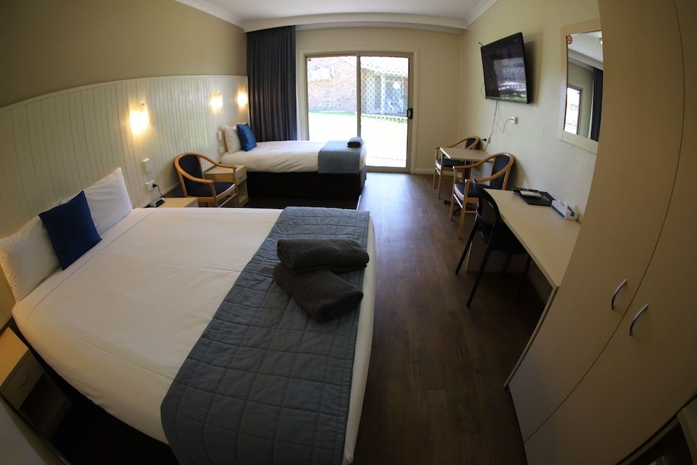 Twin Room (Not Pet Friendly)