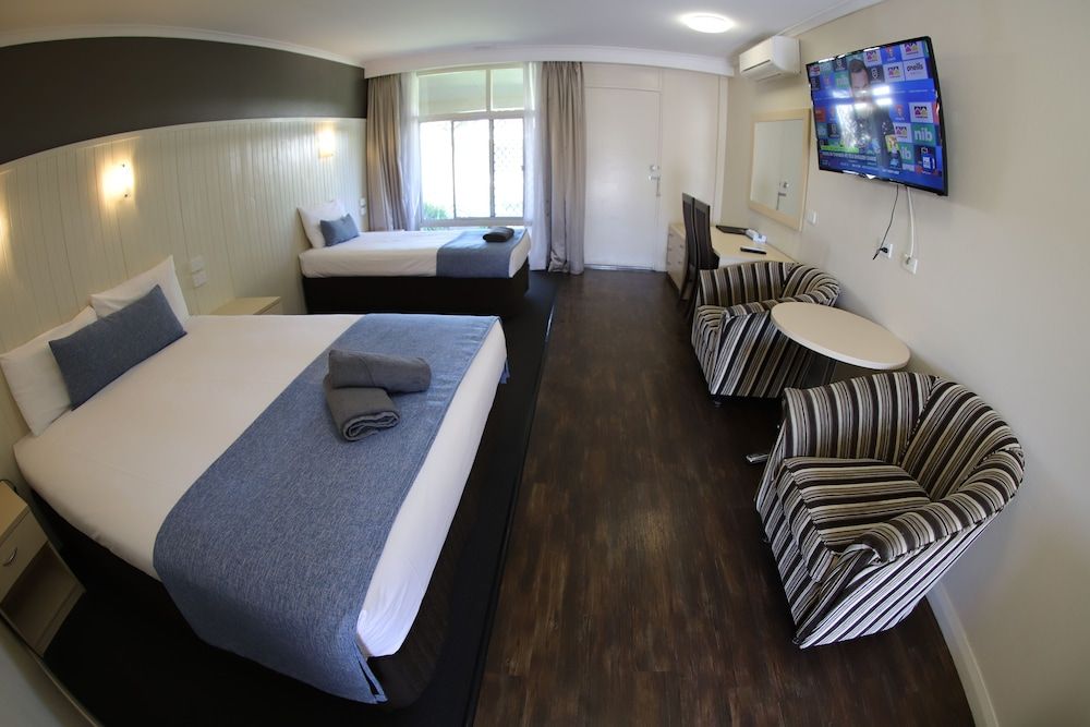 Deluxe Twin Room (Not Pet Friendly)