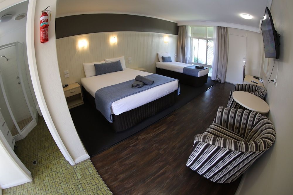 Deluxe Twin Room (Not Pet Friendly)