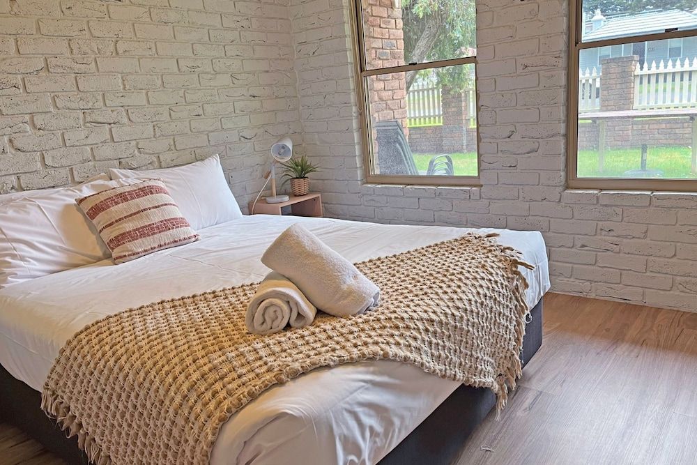 BIG4 Tasman Holiday Parks - Warrnambool Family Suite, 2 Bedrooms, Non Smoking, Kitchen