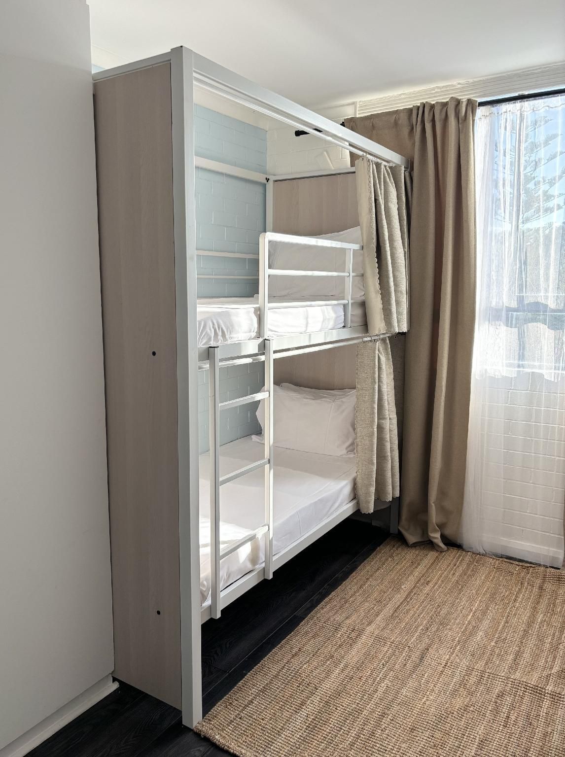 10-Bed Dorm - 18 to 35 YEARS ONLY