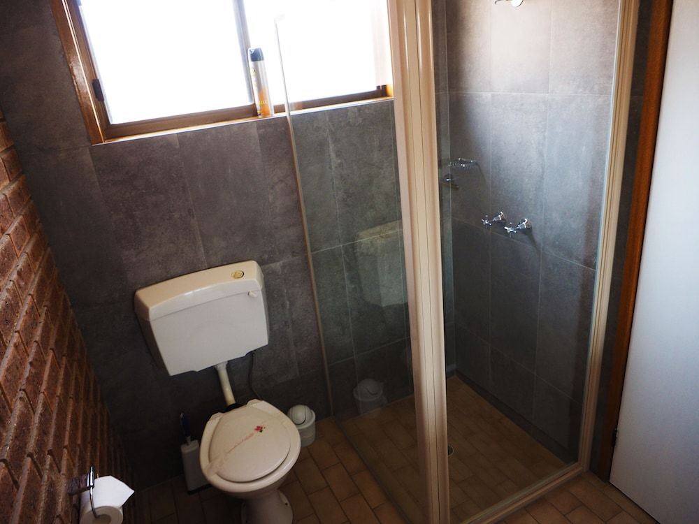 Kerang Motel Comfort Queen Room 10