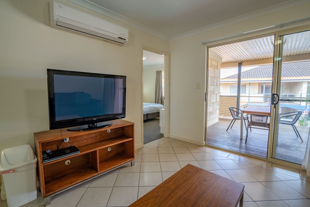 Kalbarri Edge Resort 2 Bedroom Spa Apartment 13